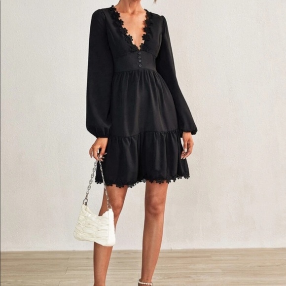 Black Plunging Neck Floral Lace Ruffle Mini Dress Party - Picture 3 of 6